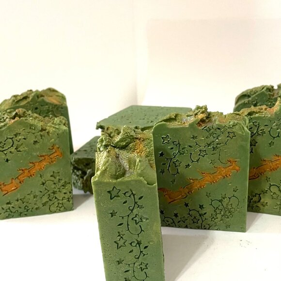 Santa Holiday Gift Soaps ( Set of 3 including the card) Decorated as shown. - Picture 4 of 5